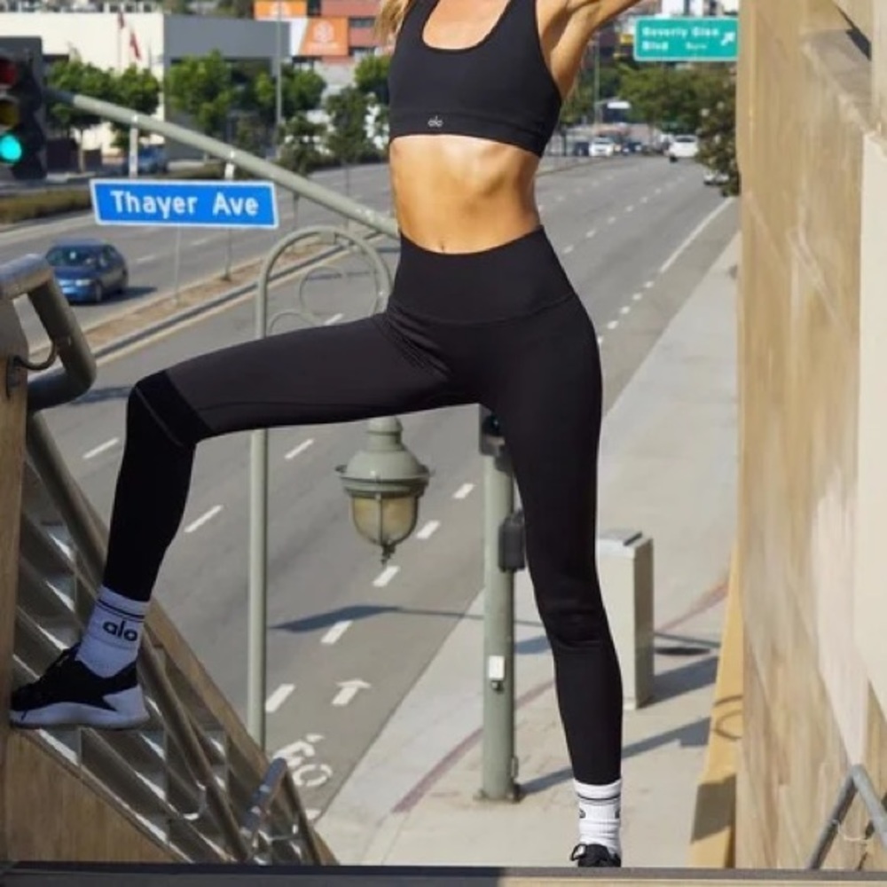 alo Seamless High-Waist Ribbed Legging, small